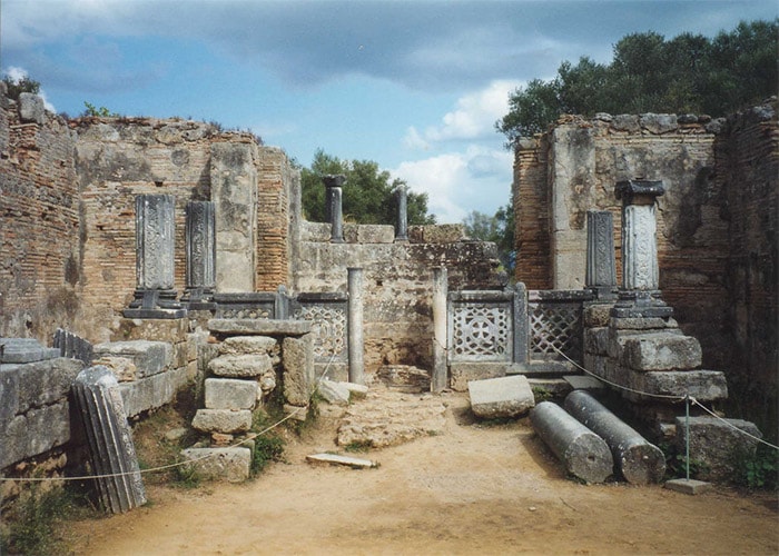Руины города Олимпия