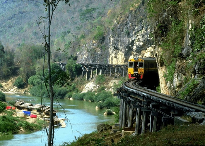 Железная дорога возле реки Квай